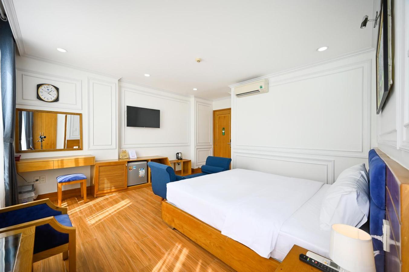 Vivian Airport Hotel Saigon Ho Chi Minh-staden Exteriör bild
